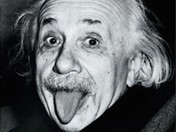 Những câu nói nổi tiếng của Albert Einstein (ảnh: Flickr/timi)